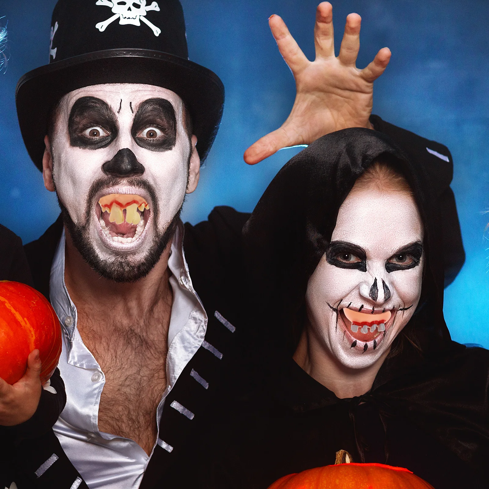 

8Pcs Halloween Ugly Teeth Eco-Friendly Boilable Scrubbable Funny Dentures Cosplay Party Favors Blood- Look