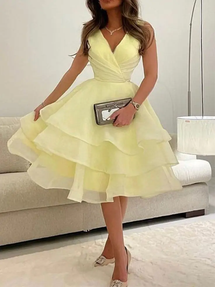 Yellow Prom Dresses V Neckline Organza Sleeveless Tiered Knee Length Simple Evening Gowns Elegant Woman Gala Dresses