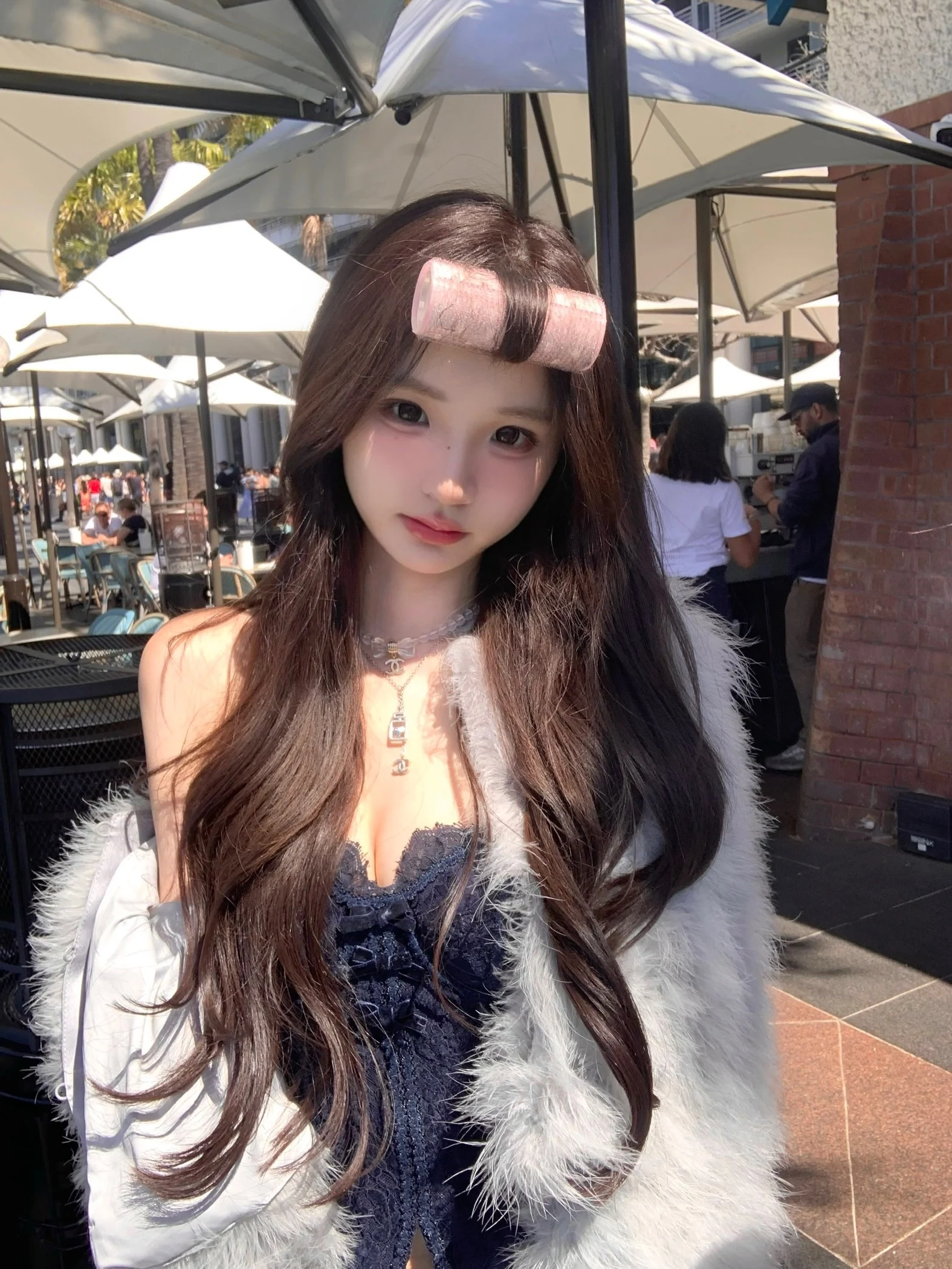 

Женская куртка из искусственного меха с кожаными вставками, теплая, с внутренней подкладкой из полиэфирного волокна, с длинными рукавами, короткое пальто