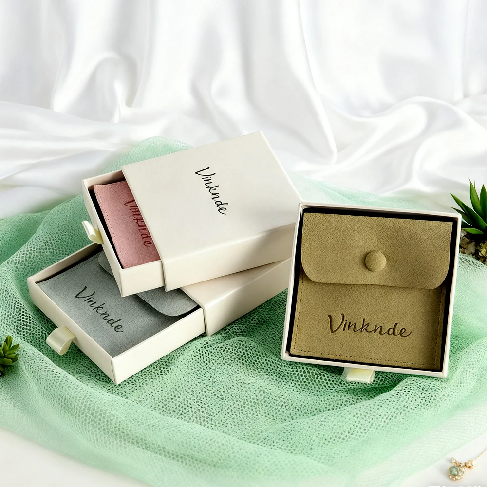 

24 компл., бежевая бумажная коробка для рисования ювелирных изделий с сумкой на пуговицах из микрофибры, серьги с персонализированным логотипом, кольца, ожерелья, слайд-коробки, сумки