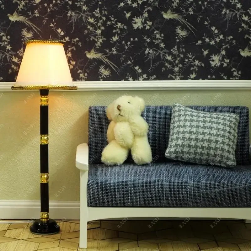 Acessório iluminação para casa boneca decorativa, lâmpada chão miniatura com botão, operada por bateria, sombra