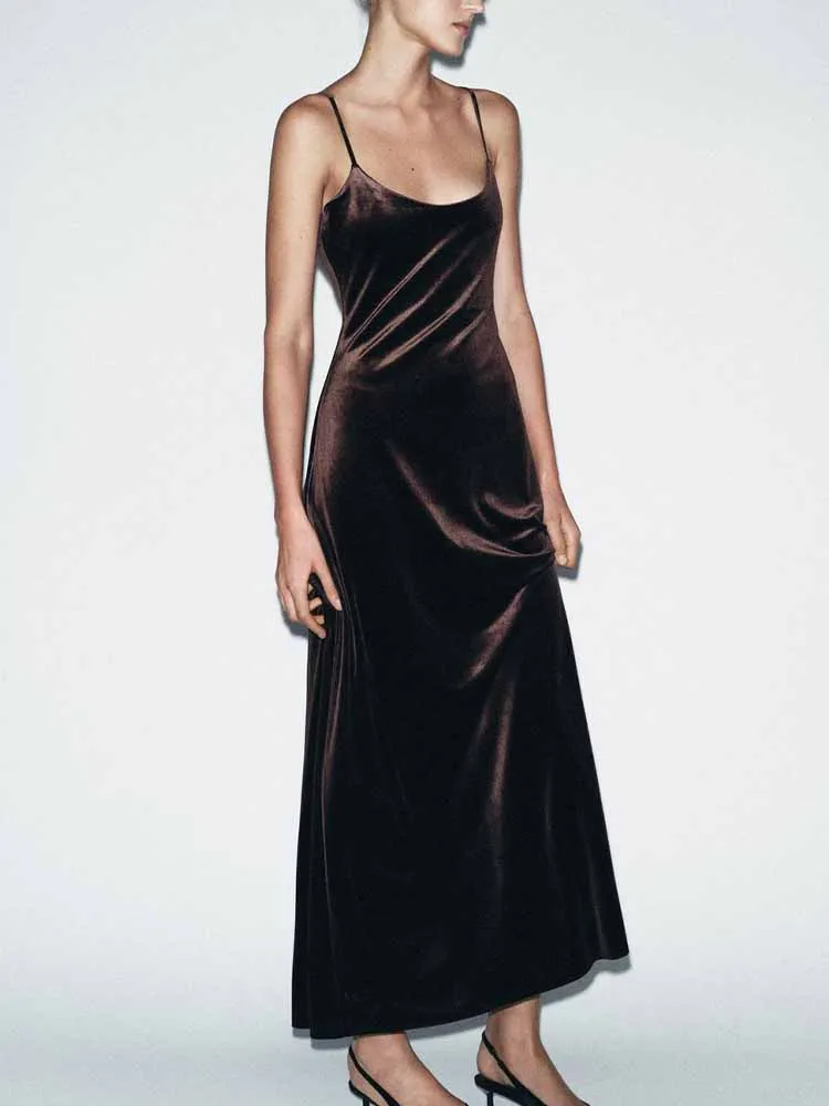 Estilo europeu e americano inverno nova moda roupas femininas elegante fino-ajuste falso veludo longo suspender vestido