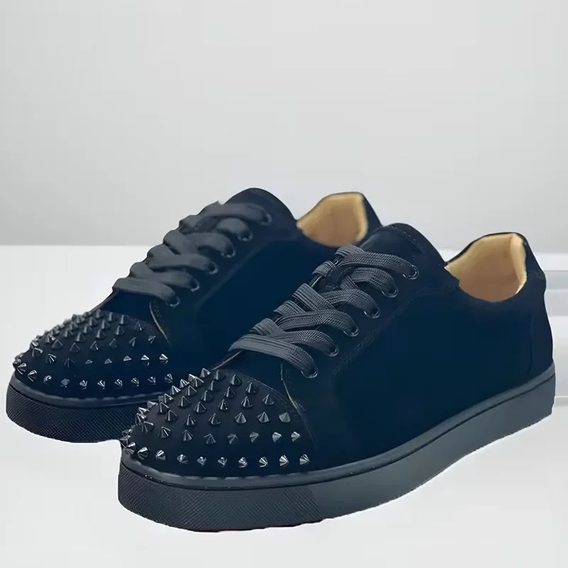 Fashion Luxury Low Top Red Bottom Shoes for Men Trainers Driving Spiked Black Suede Genuine Leather Toecap Rivets Flats Sneaker