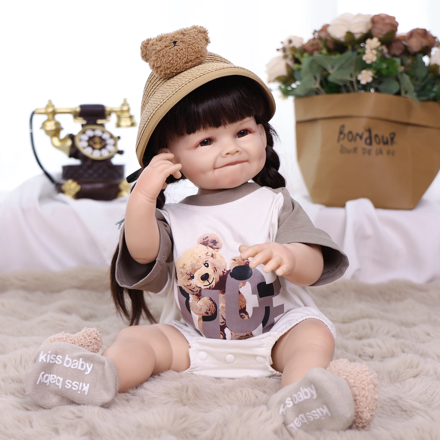

KEIUMI 22 Inch Soft Body Silicone Vinyl Girl Bebe Reborn Doll Realistic 3D Skin Smiling Girl Toy Christmas Gift