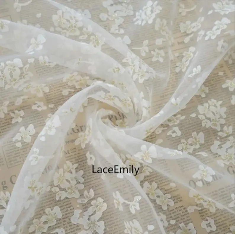 Tessuto in organza con motivo floreale bianco oro, morbido tulle floreale in organza bianco per abito da ragazza, abito da sposa, camicie larghezza 59 pollici