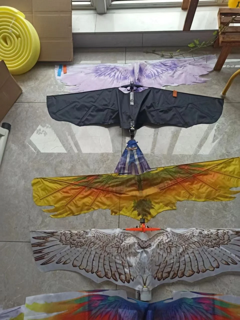 Large scale biomimetic bird eagle remote-controlled aircraft fixed wing simulation eagle flapping wing aircraft 1.2M wing length