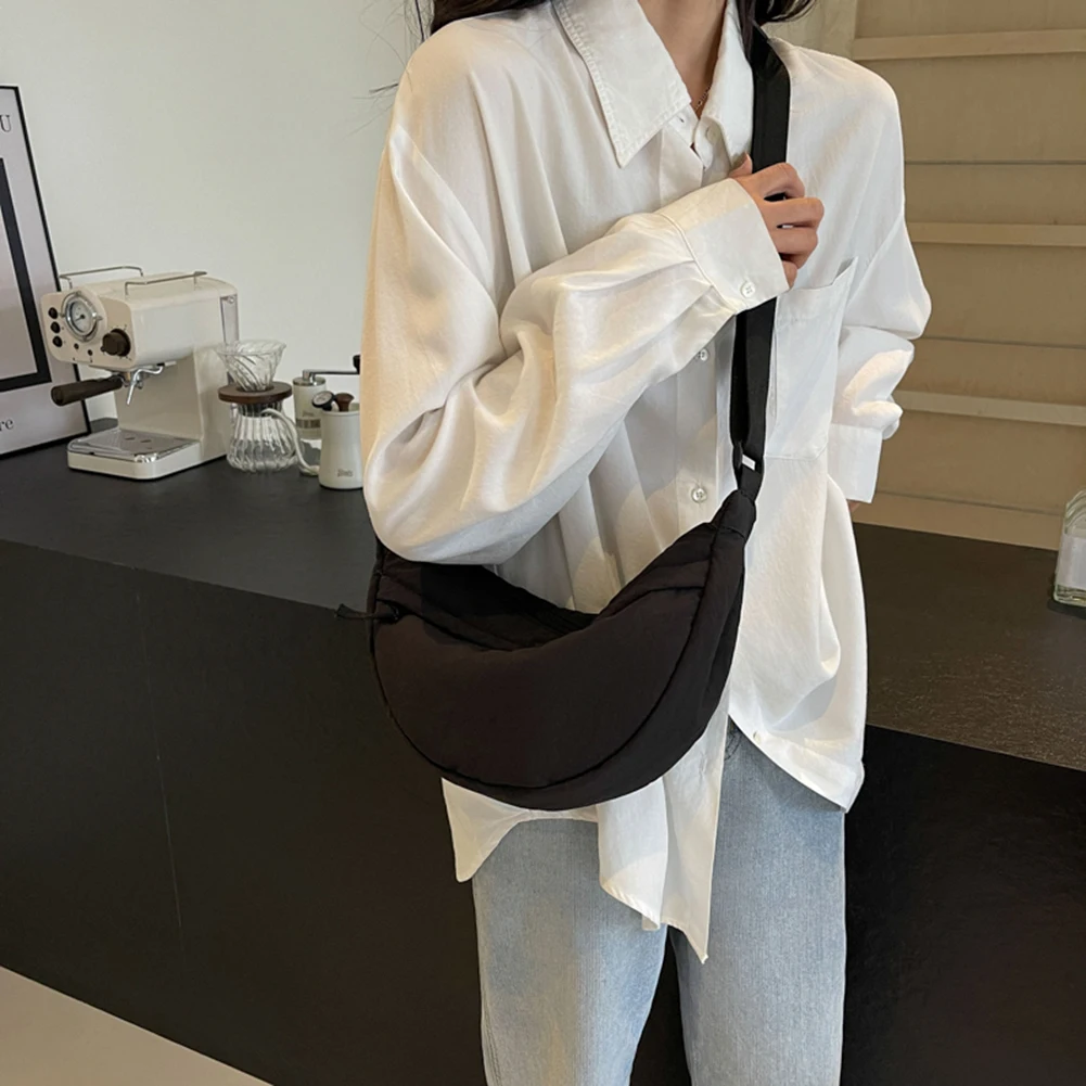 Fashion Crescent Bag for Women Men Small Sling Crossbody Bag with Half Moon Shape Shoulder Bags New Luxury Design Handbag Purses