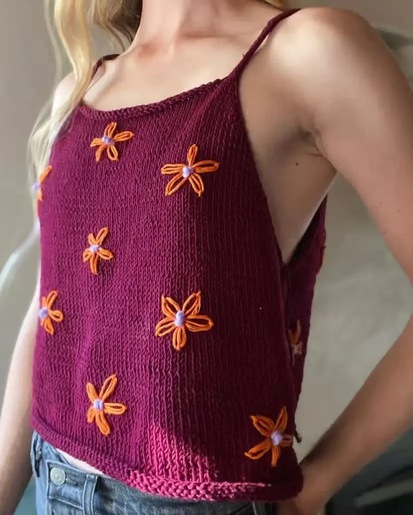 New floral camisole vest for women in summer, slim and versatile, sleeveless short fashion top, stylish and feminine