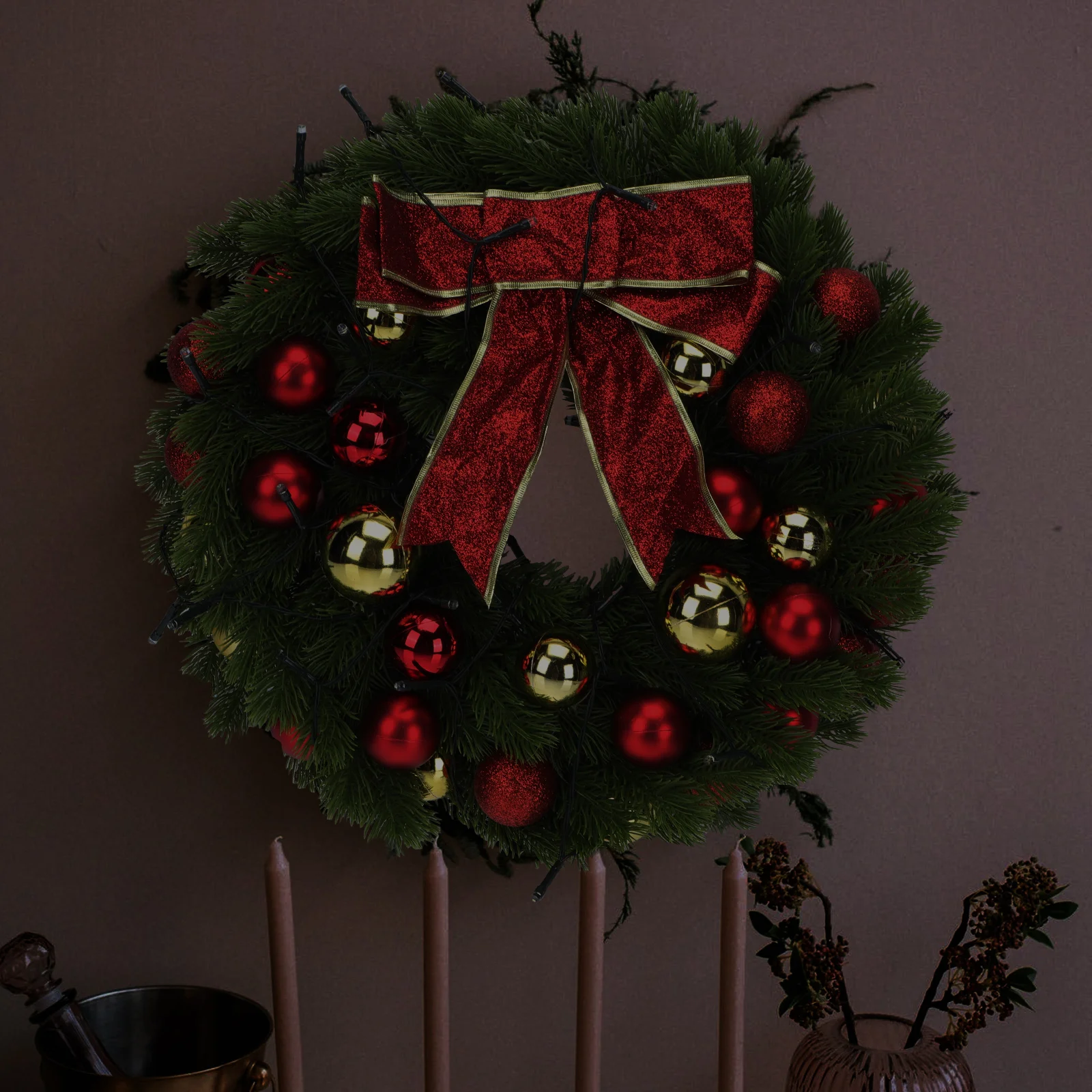 

1Pcs Christmas Wreath with LED Lights Realistic Artificial Garland for Door Wall Hanging Xmas Decor Outdoor Indoor Holiday Party