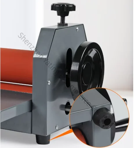 700/750-type Manual Cold Laminating Machine Advertising Graphic Album Photo PVC Photo Peritoneal KT Plate Cold Film Foldable