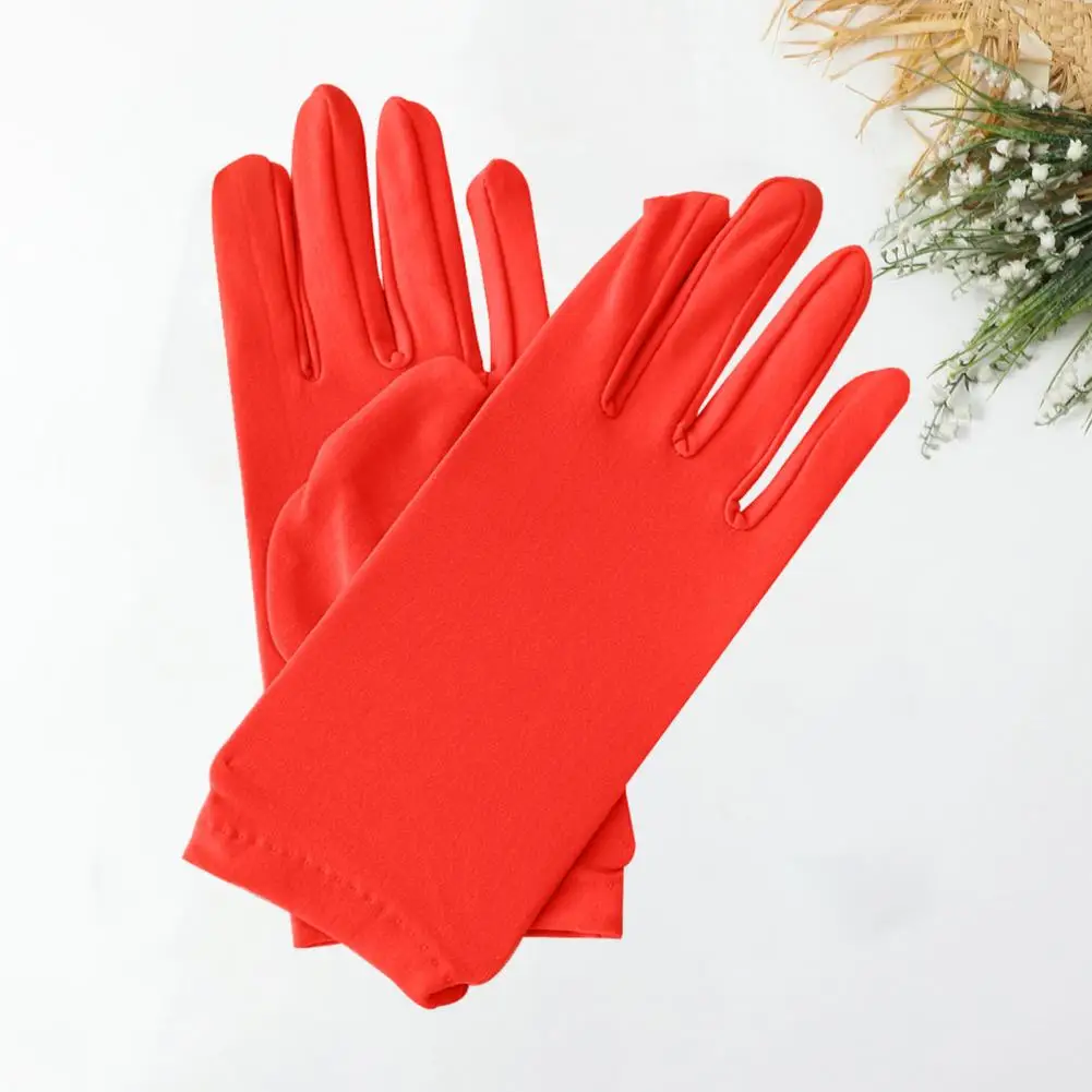 1 Pair Short Thin Dance Gloves Breathable Non-slip Sweat-absorption Milk Silk Satin Stretch Gloves Costume Accessories