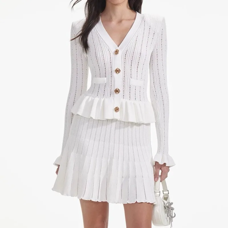V-neck Knitted Tierred Jacket Single Breasted White Knit Cardigan Long Flare Sleeves Diamond Button Elegant Short Coat for Women