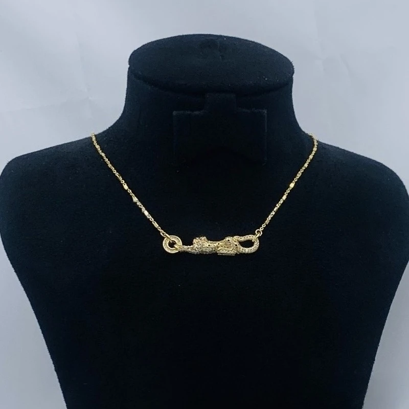 2025 قلادة جديدة عتيقة على شكل الفهد الاستبداد مناسبة للاستخدام اليومي