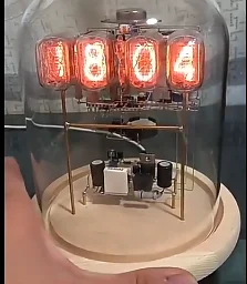 DIY in12 Nixie Tube Clock Digital Creative Silent Control Desktop Circuit Building Desk Clock Retro Glow Tube Clocks Decoration