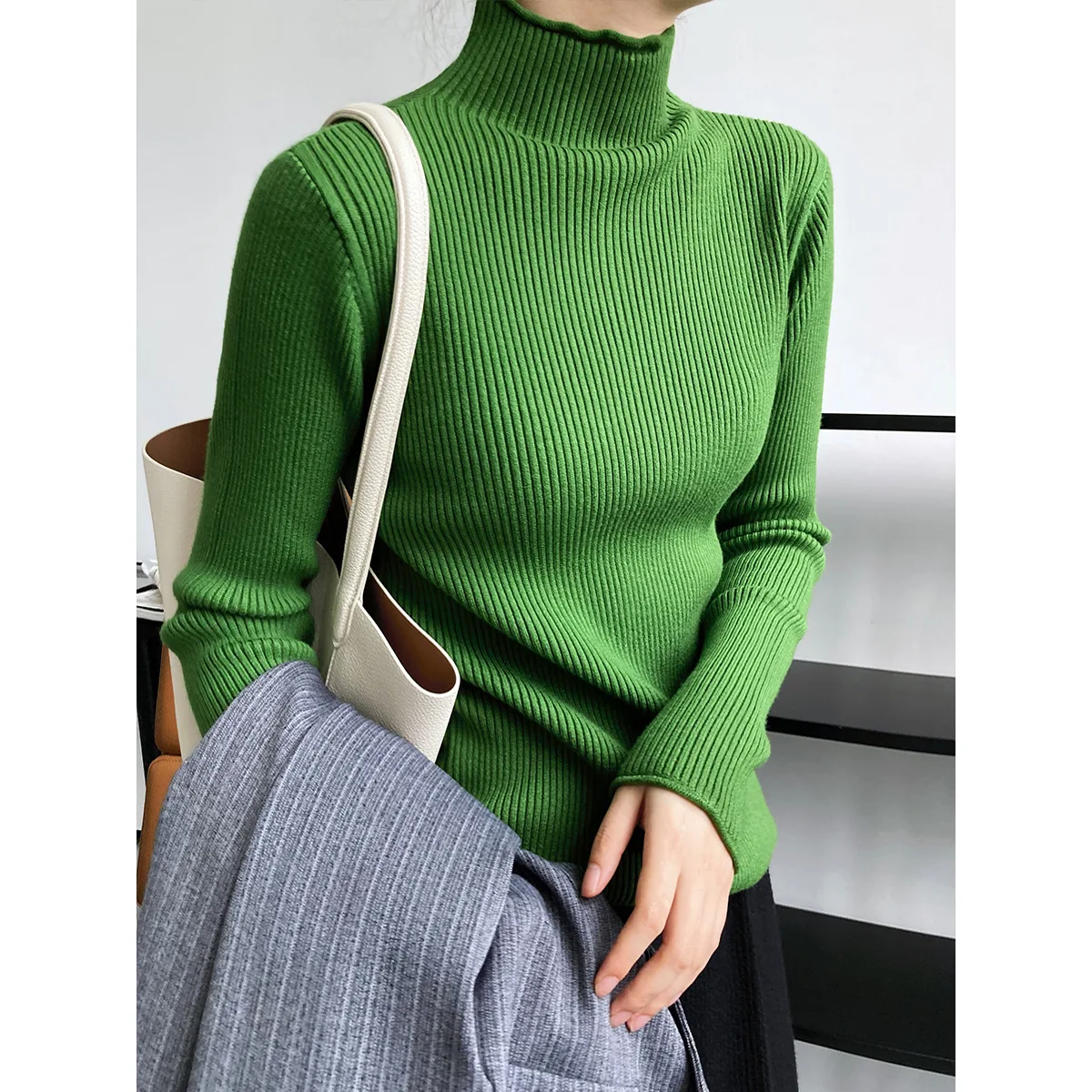 

Women's High Collar Edge Curl Knitwear Slim Fit Knitted Sweater Autumn Winter Thermal Bottomed Knit Shirt Jumper