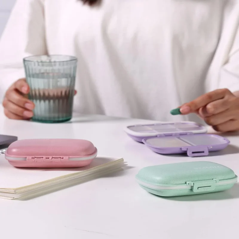 عبوة من 8 أقسام لتنظيم حبوب السفر، علبة حبوب منع الحمل اليومية، حبوب منع الحمل الصغيرة لمحفظة الجيب، حاوية حبوب الدواء المحمولة فيتامي الدواء