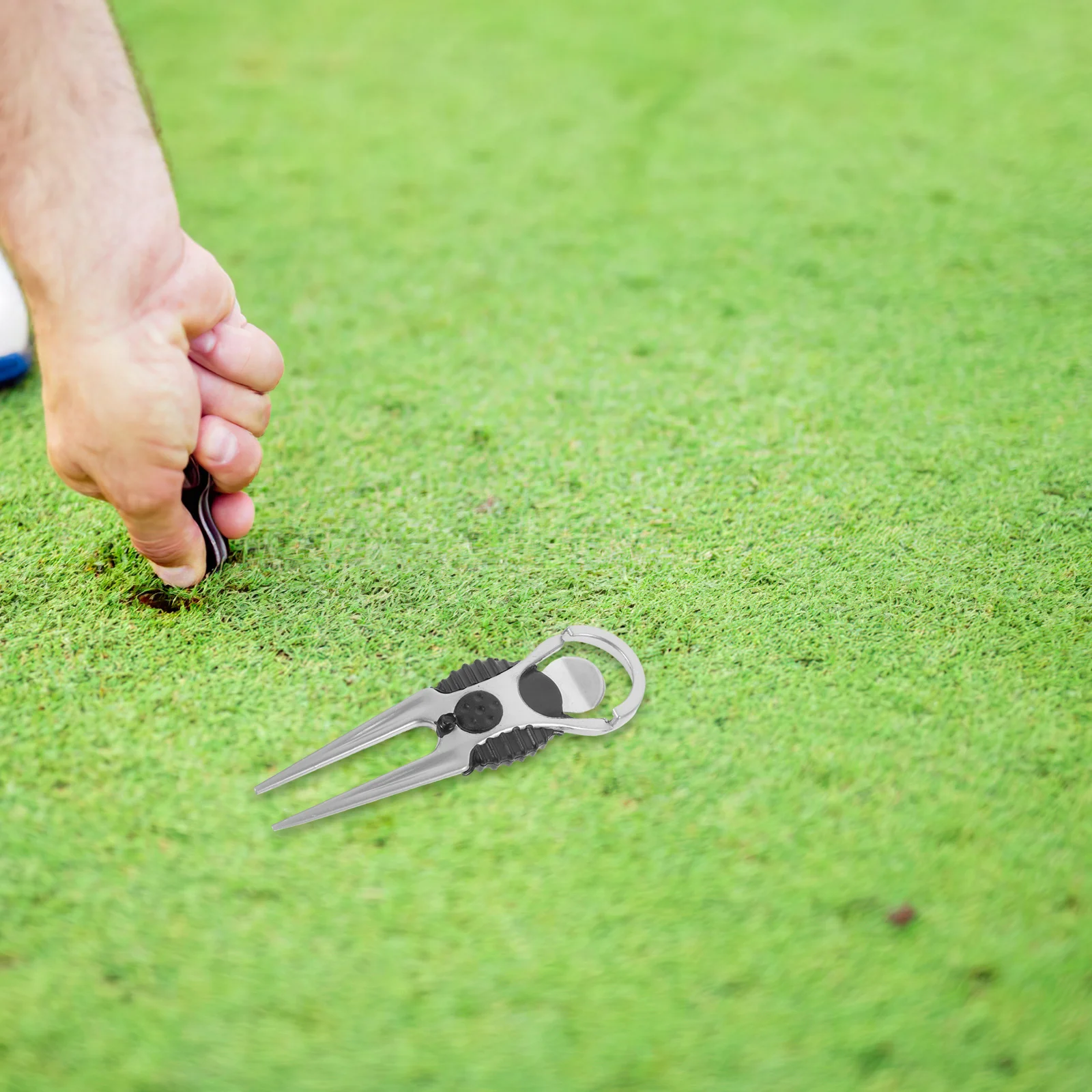 

2Pcs Portable Golf Divot Tool Heavy Duty Divot Fork with Ball Marker Ideal for and Outdoor Repair Tool