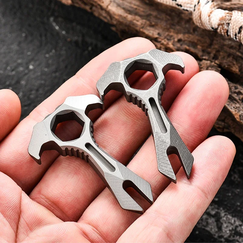 Titanium Alloy EDC Small Portable Crowbar Tool Outdoor Multifunctional Camping Keychain Bottle Opener Tool