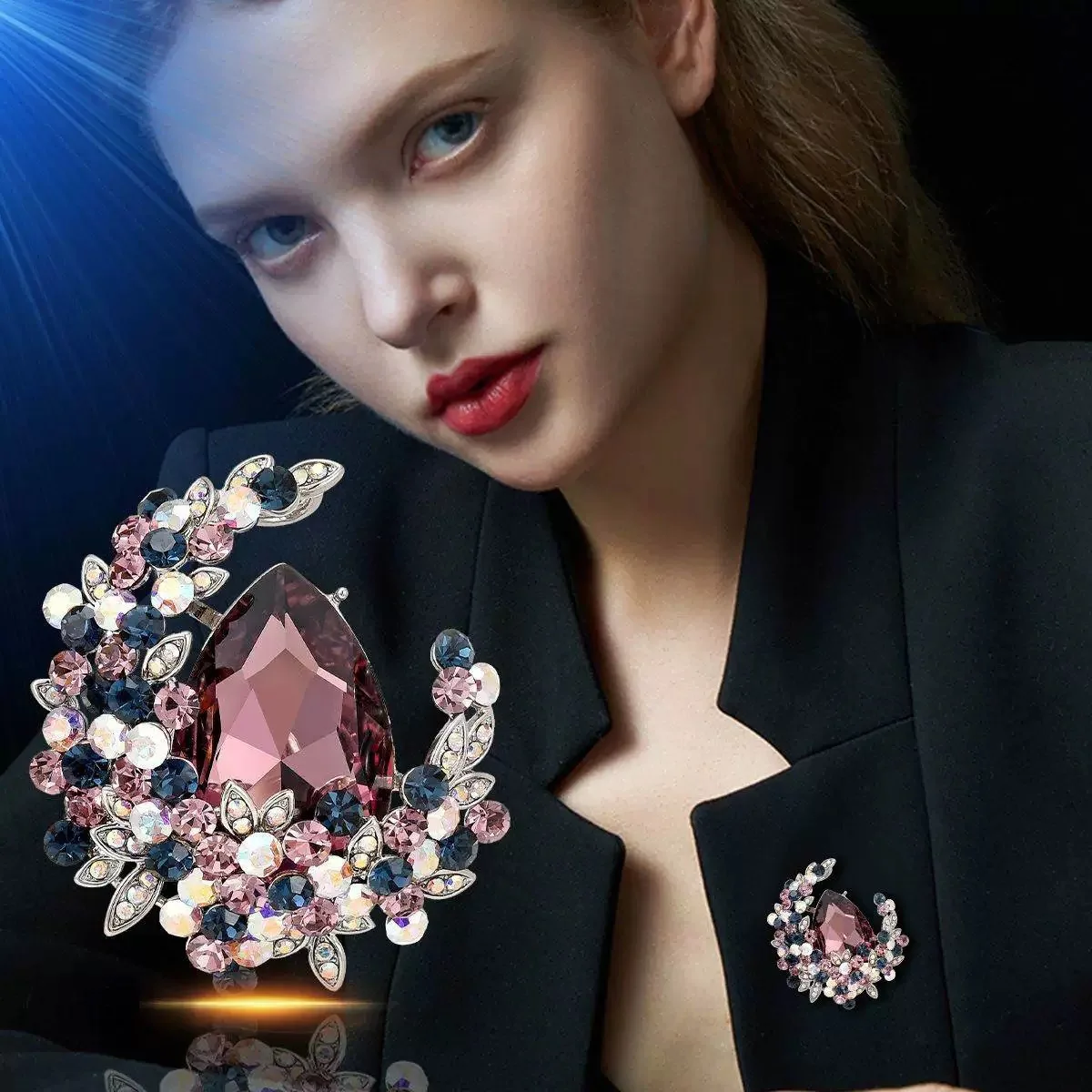

Luxurious moon gemstone brooch, high-end niche crystal corsage, elegant retro brooch, coat accessory