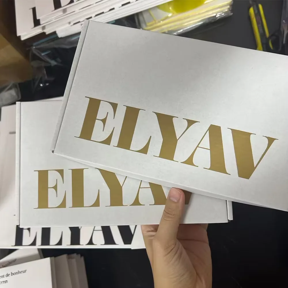 Customized Gift Bags Ribbon Tissue Paper Boxes Shopping Clothing Bags for Clothes Store Wigs Packaging for Small Business