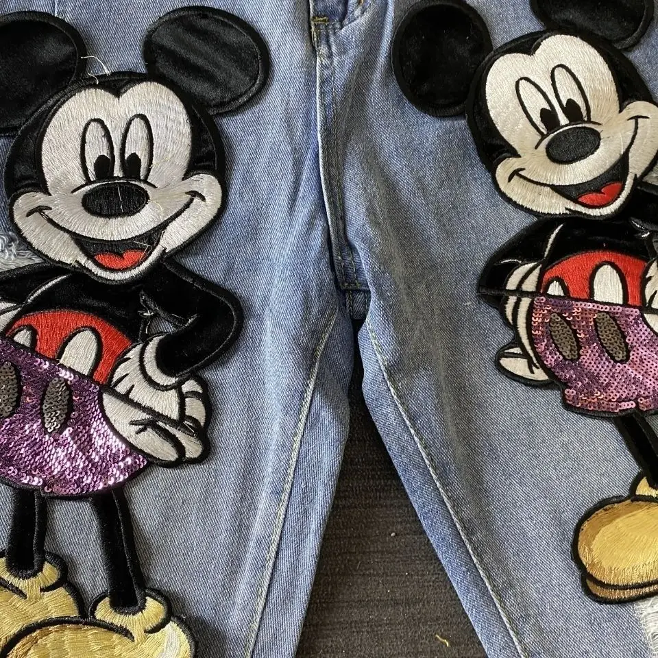 Celana longgar bergaya Mickey lucu kartun Disney untuk wanita, celana denim lurus ramping bersulam musim semi dan musim gugur yang baru, hadiah.