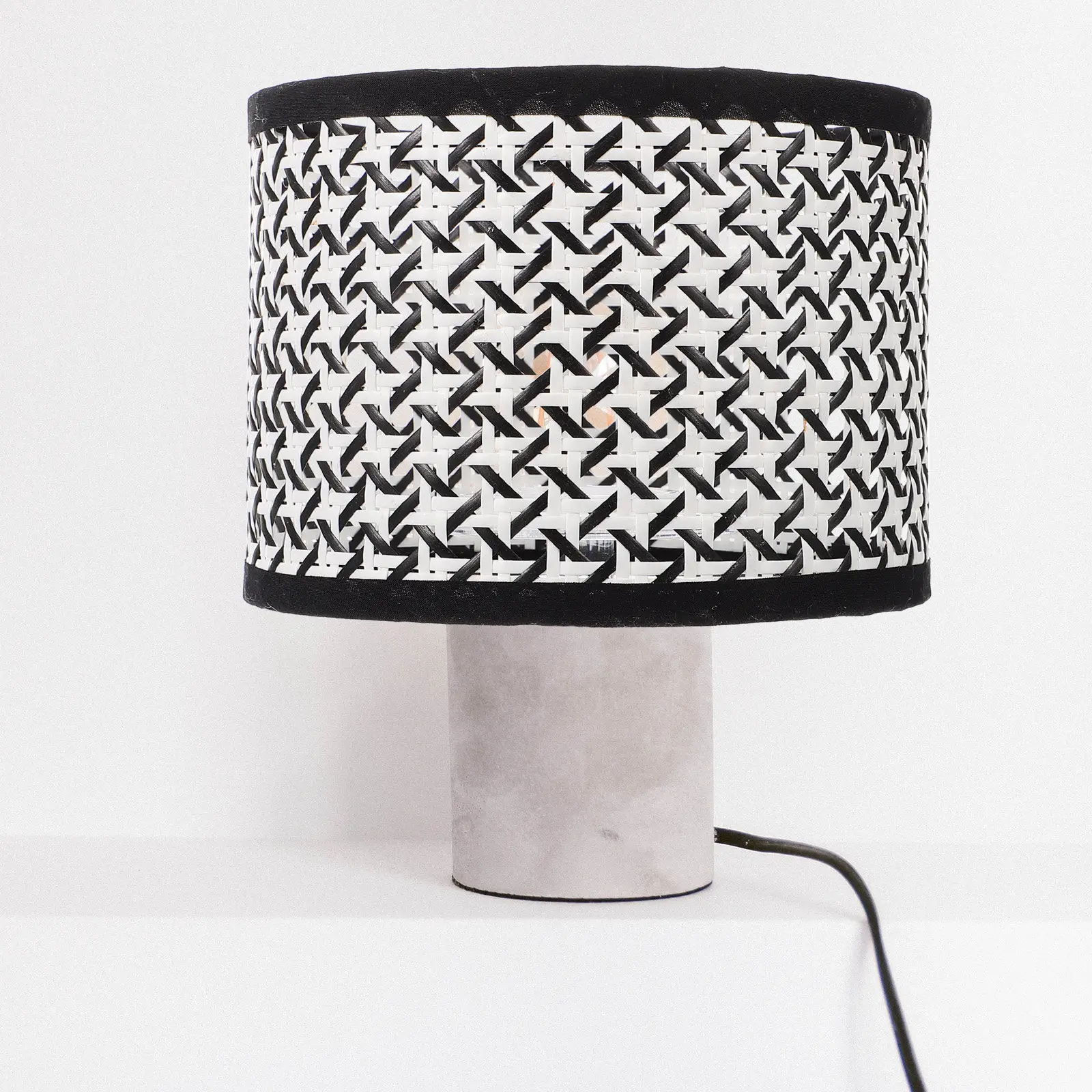Rustic Woven Lampshade Sturdy Plastic Lampshade for Table Lamp Floor Light Ceiling Fixture Replacement Home Library Living Room