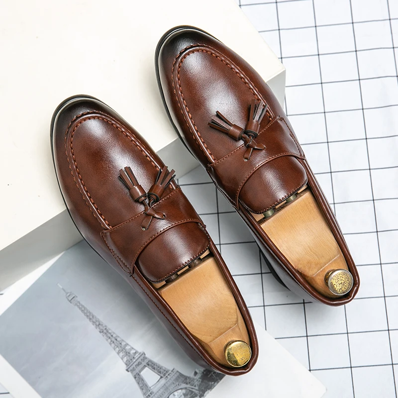 

Summer Tassel Men Loafers Are Simple Comfortable Lightweight Breathable Suitable for Daily Commuting Youth Formal Wear Shoes