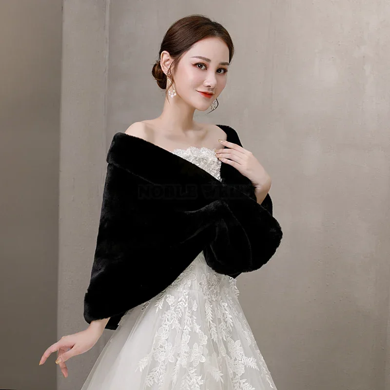 Faux Fur Party Shawl ฤดูหนาว Warm เจ้าสาว Bolero งานแต่งงานงานแต่งงานเจ้าสาว Wrap Party Cape ที่กําหนดเอง