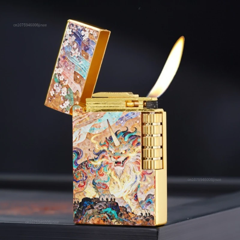 

2026 New 3D Piano Sound Inflatable Lighter, Metal Relief Color Printed Cigarette Lighter, Side Wheel Lighter, Men's Holiday Gift