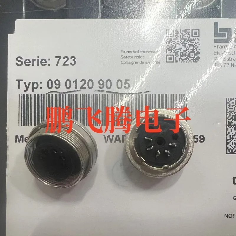 1PCS  0901209005 Automobile connector socket circular plug 5Pin