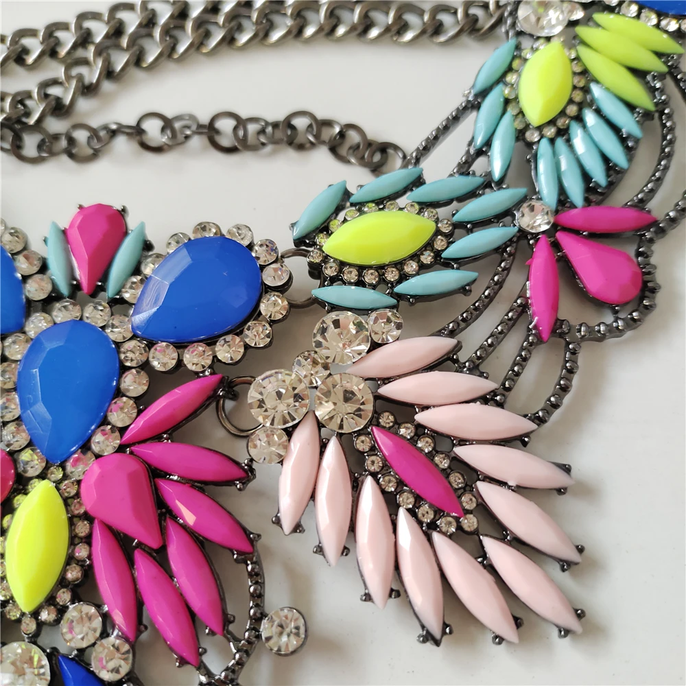 Boho Ethnic Multicolor Acrylic Leaf Choker Necklace Women Indian Statement Large Collar Crystal Necklace Earrings Jewelry Sets view 2