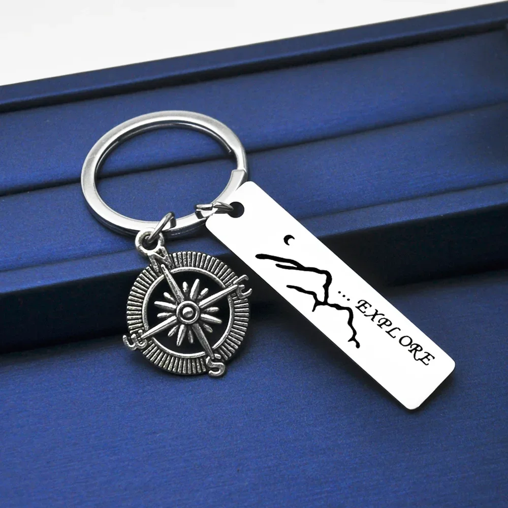 Hot Compass Gifts Keychain Pendant  Traveller Explore Adventure Key Chains Keyrings Nature Lovers Travel Gift Graduation Gift