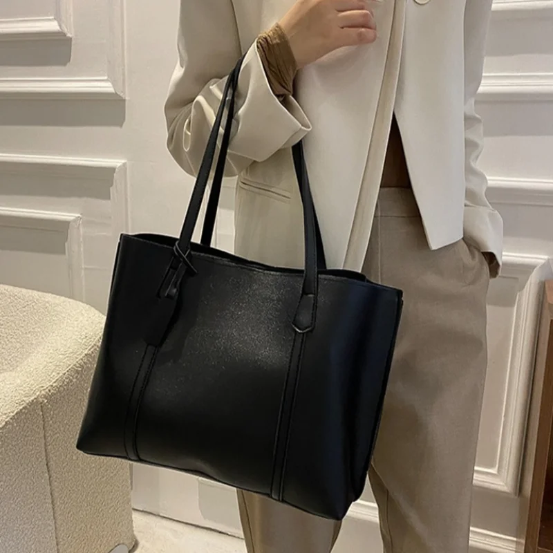 

Трендовая однотонная сумка из искусственной кожи в стиле ретро, простая женская сумка большой вместимости, сумка для покупок, путешествий, элегантные сумки-тоут унисекс