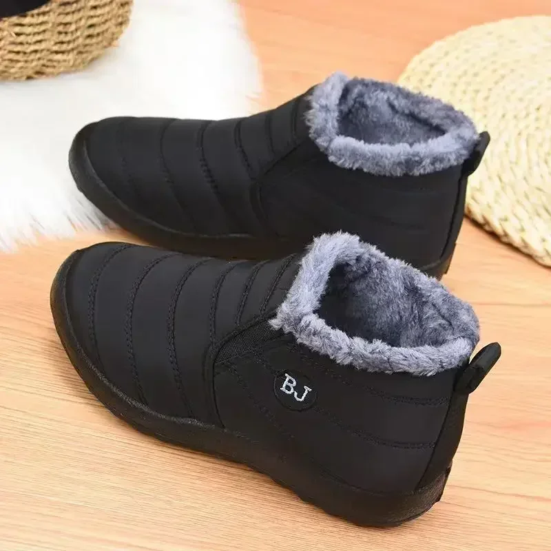 Śniegowe buty damskie Moda Unisex Buty wsuwane na platformie Dla kobiet Buty za kostkę Wodoodporne pluszowe buty zimowe Botas Mujer2024