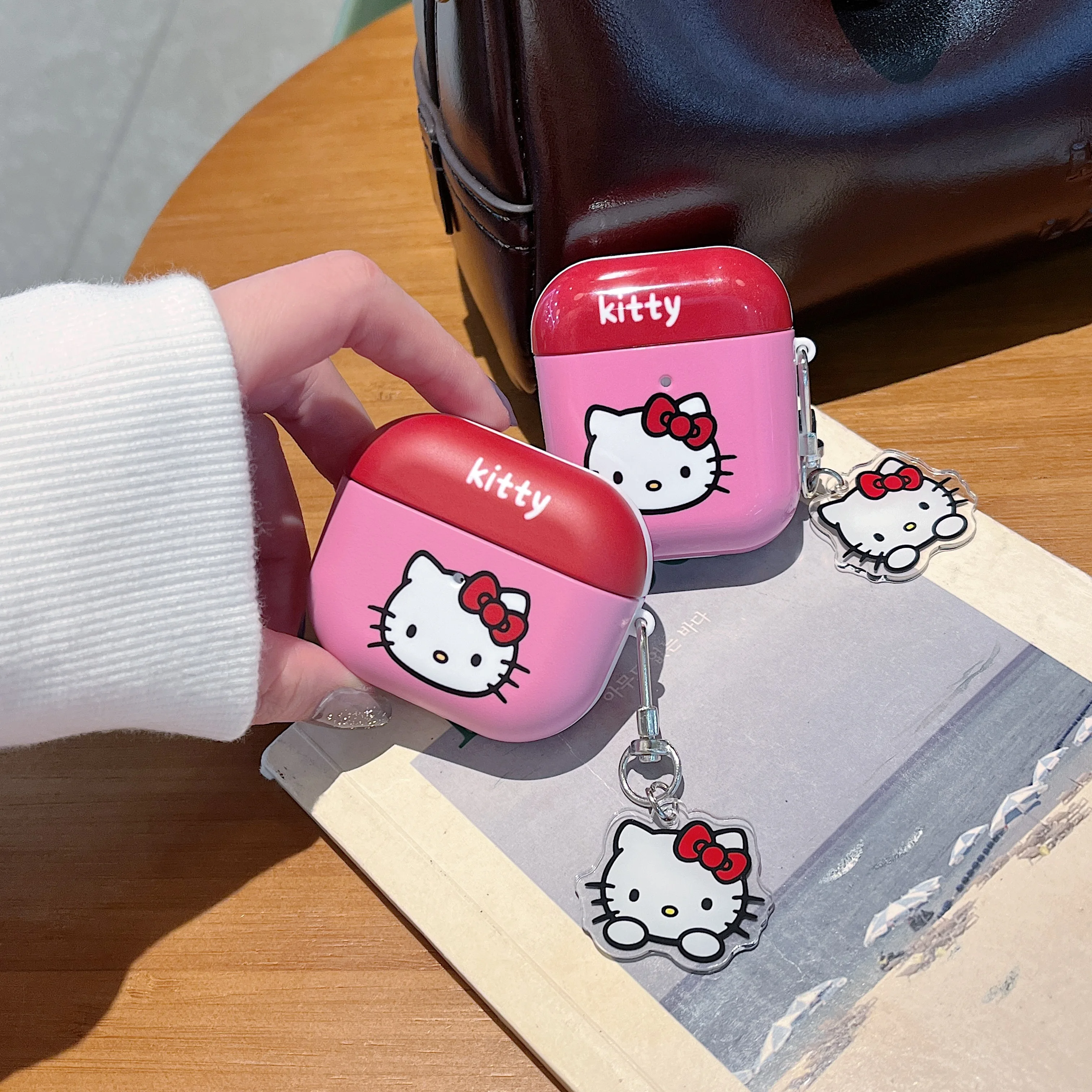 Retro Style Hello Kitty With Pendant Earphone Cover for Airpod 4 3 2 1 Pro 2 Sanrio Leather TPU Shockproof Protective Case Funda