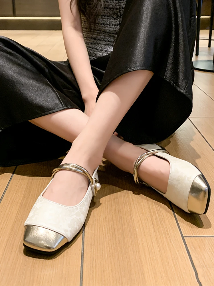 Flat Bottom Single Shoes Women's 2026 New Summer Skirt Mary Janes Grandmother Style Chinese New Fashion Bean Shoes