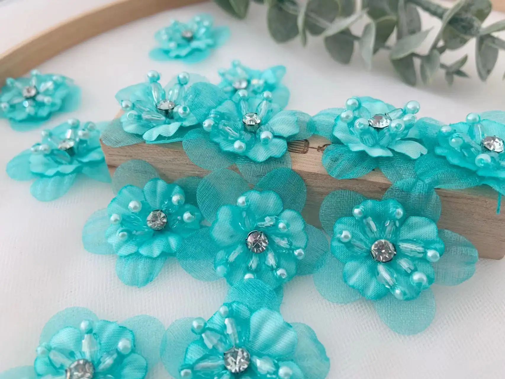 5 قطع أوف وايت 3D الزهور الخرز زين حجر الراين الأزهار التصحيح للملابس DIY، الزفاف ديكور ملون، الوردي، الأزرق، البيج