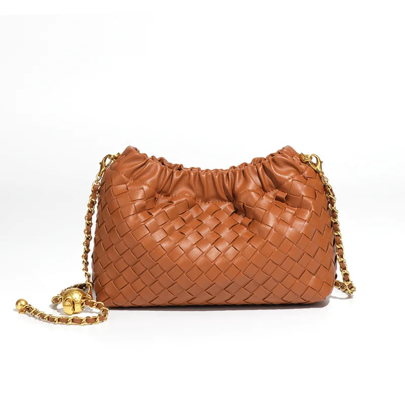 Bolso tejido a mano 2026, bolso nube, cadena pequeña, bolso bandolera, bolso de hombro versátil de lujo ligero para mujer, a la moda