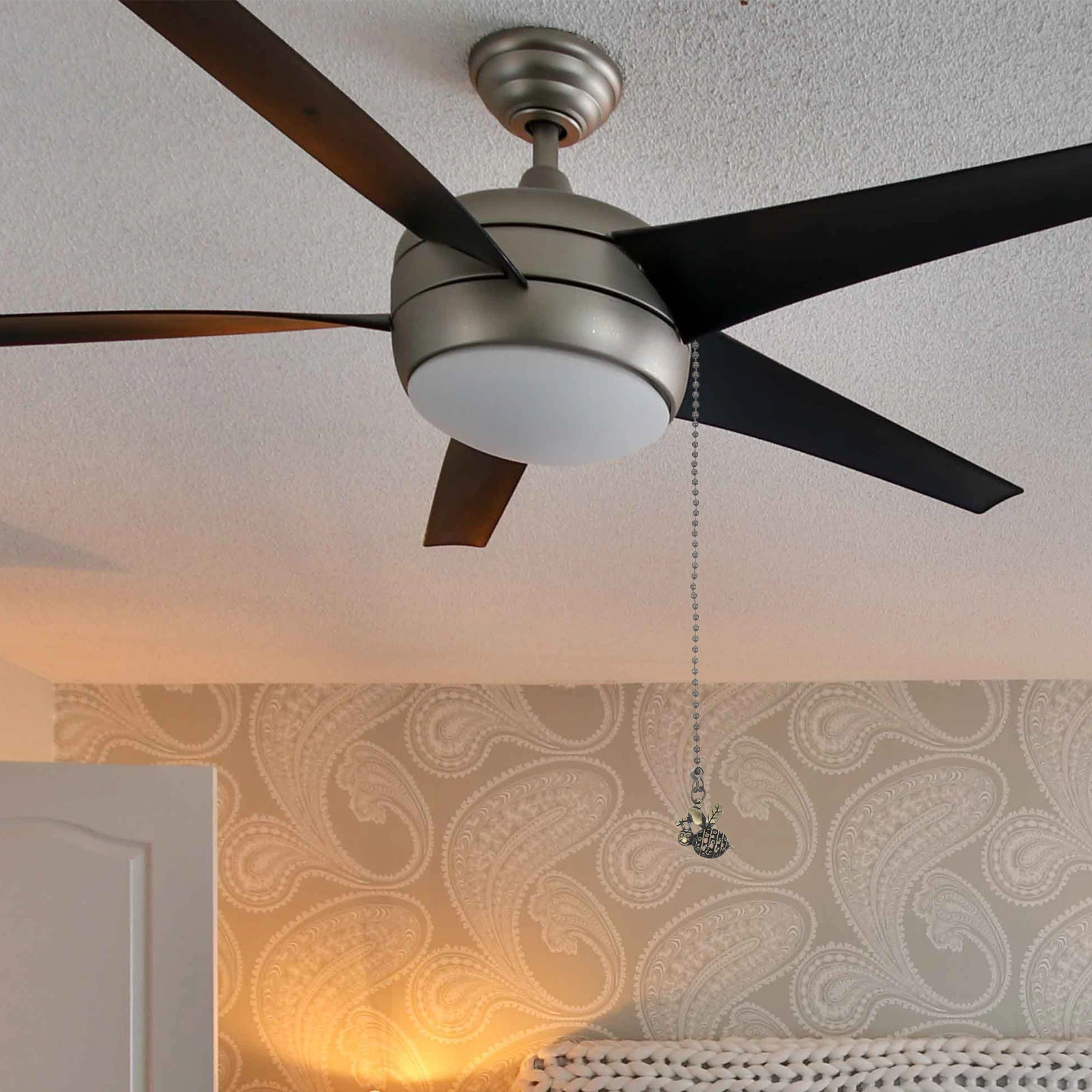 

5Pcs Ceiling Fan Pull Chain Bee Charm Decorative Extender Metal Material Longevity for Lights and Fans Home Visual Effect