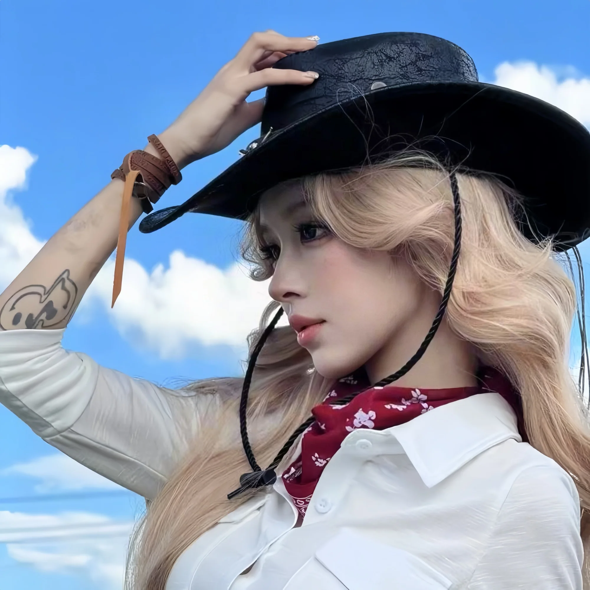 Sparkly Rhinestone Decor Steampunk Captain Top Hat Novelty Special‑Use Hat Anime Expo Cosplay Prop Halloween Carnival EDM Music