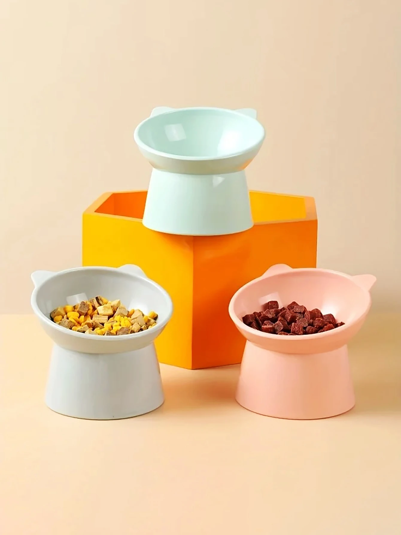 A Pet Highfoot Bowl pet food utensils beveled design to protect pet neck dog food feeder