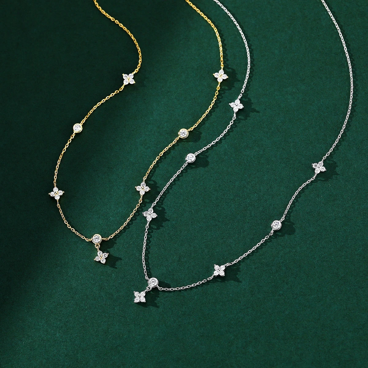 Inlaid Zircon Four-leaf Flower Chain Necklace for Women New Niche Light Luxury Hot Fashion Collares Choker Accessories image 4