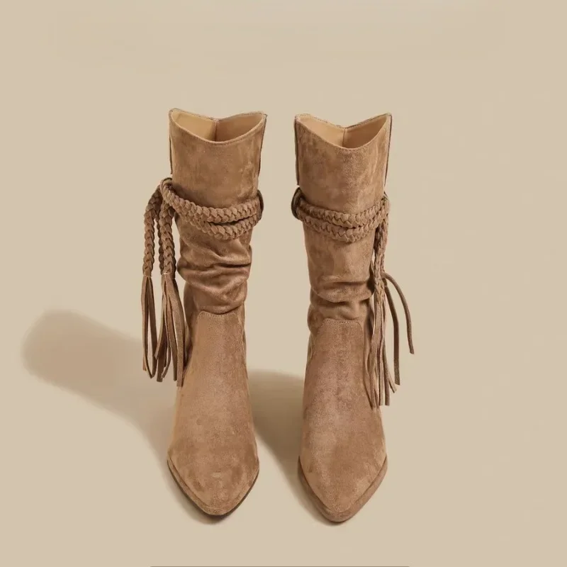 Nuevas botas de vaquero del oeste de otoño para mujer, zapatos de moda con punta estrecha y cuerda de cáñamo con borlas, botas a media pantorrilla apiladas de tacón grueso