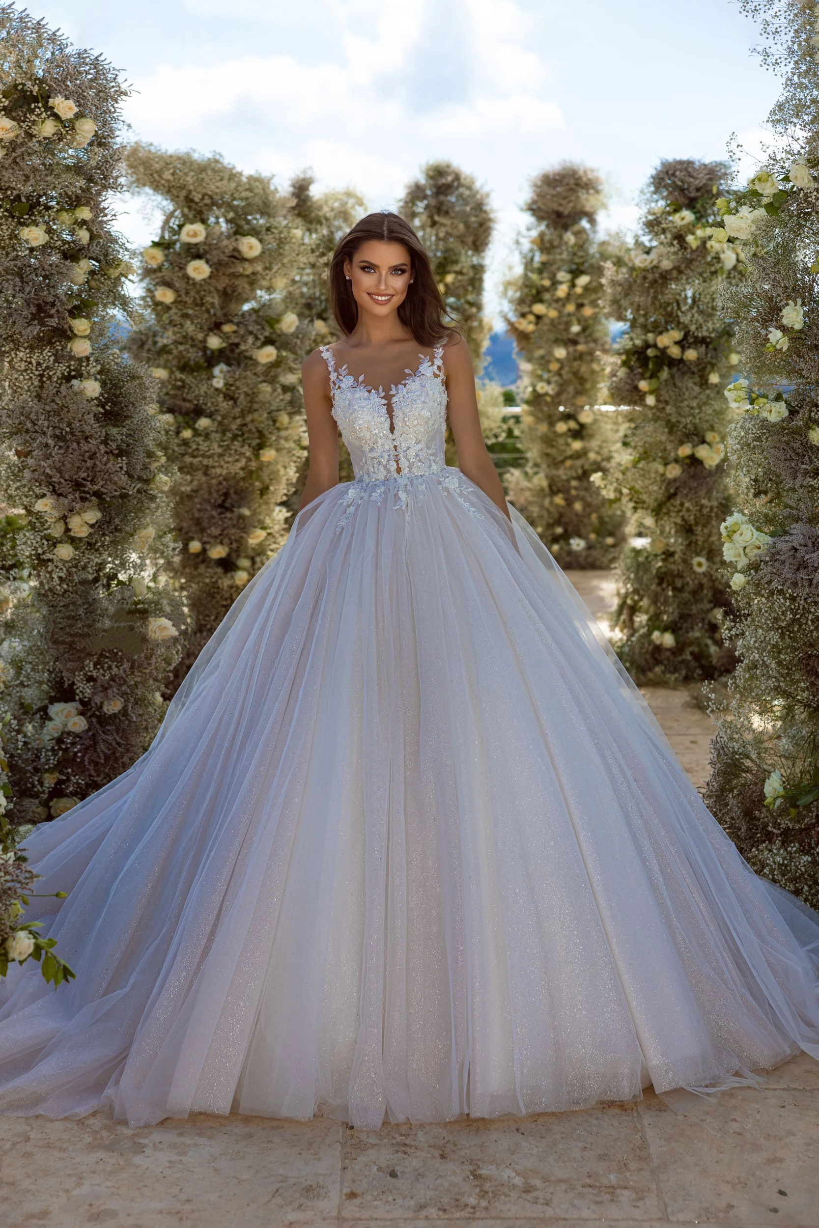 Customized Puffy Glitter Skirt Wedding Dresses Sequin Lace Sleeveless Bride Dress 2026 Cheap Illusion Back Wedding Party Gown