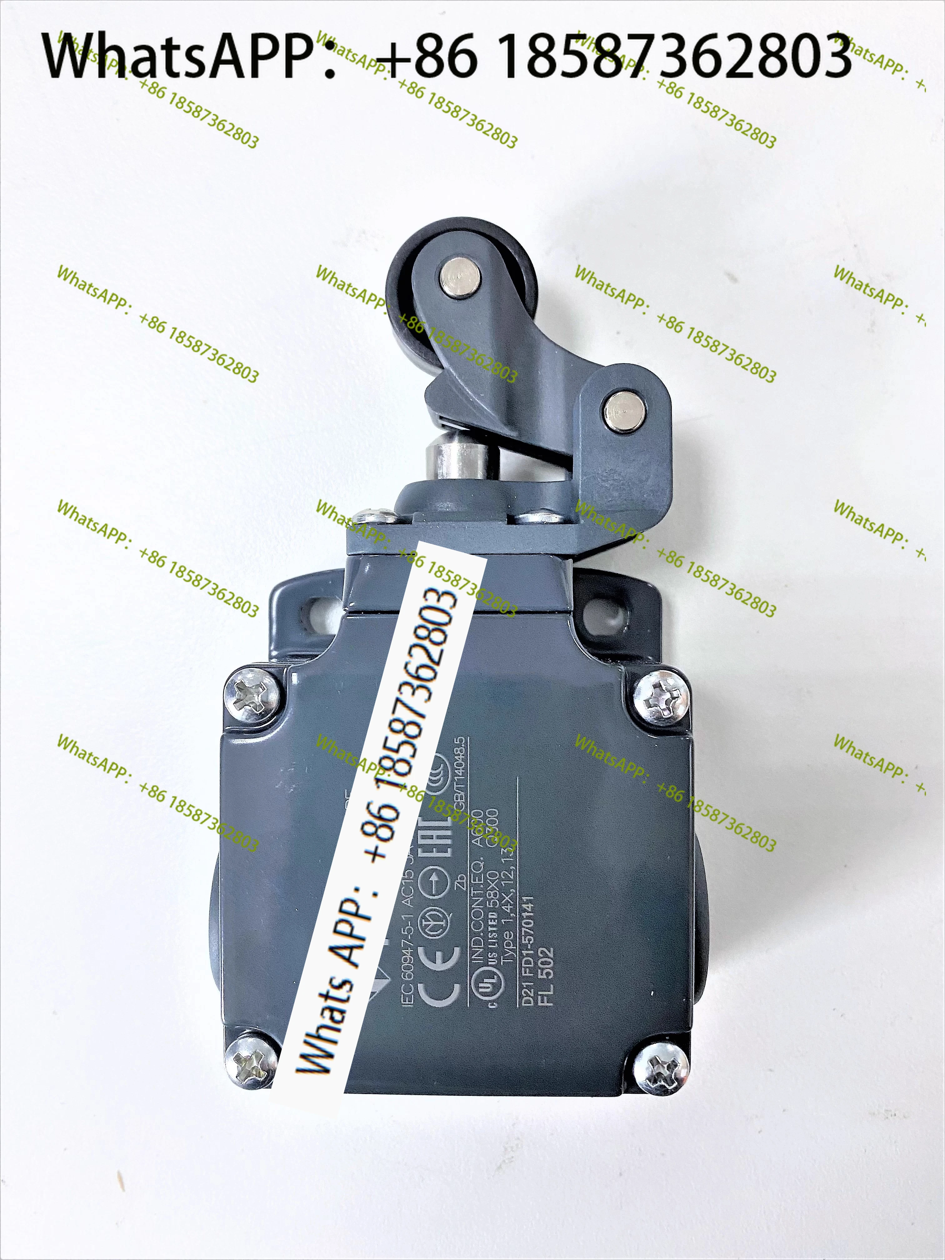 

Концевой выключатель Италия, оригинальный импортный FL 502.