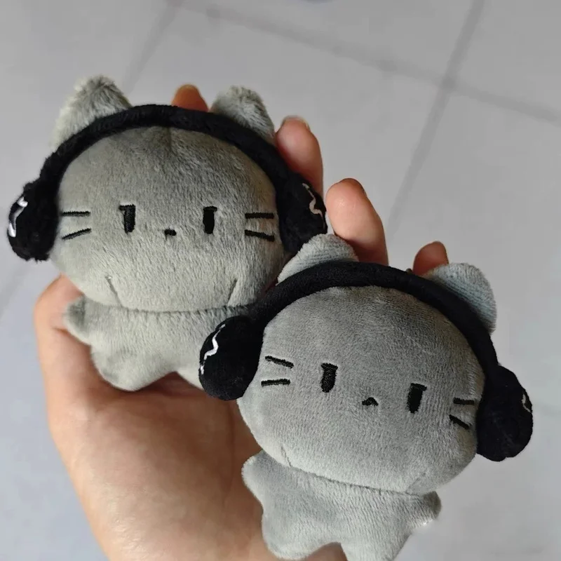 

Cute Headphones Little Grey Cat Plush Pendant Cartoon Healing Plush Toy Keychain Creative Decorative Bag Pendant Birthday Gift