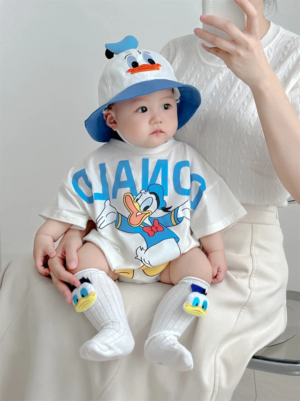 Disney Cartoon Cute Animated Character Donald Duck Male and Female Baby Triangle Wrap Fanny Coat Summer Soft Cotton Baby Clothes