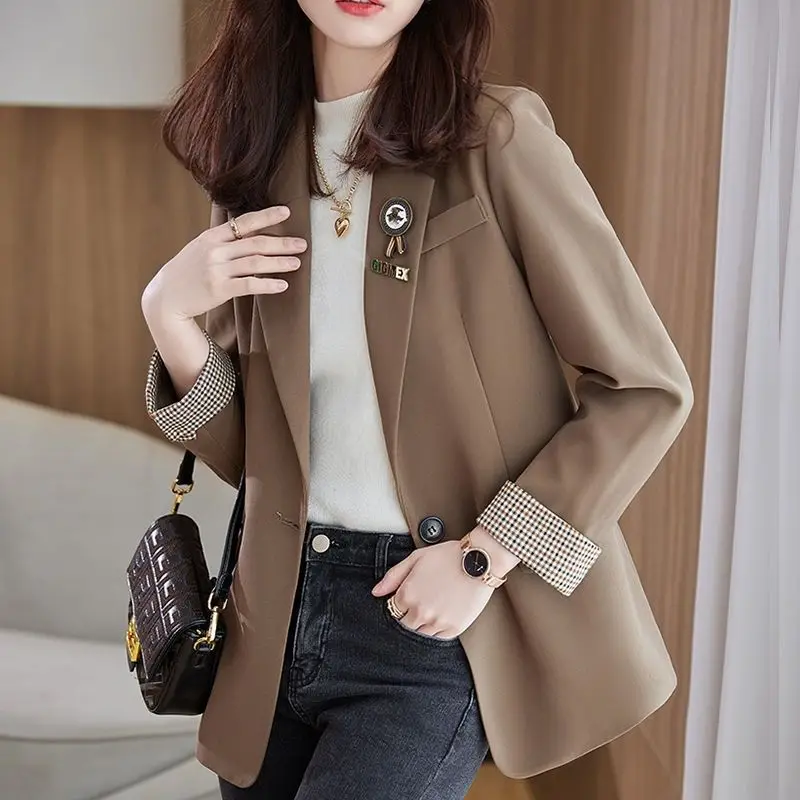 Fashion Lapel Button Pockets Spliced England Blazer Women's Clothing 2024 Autumn New Loose All-match Tops Office Lady Blazers