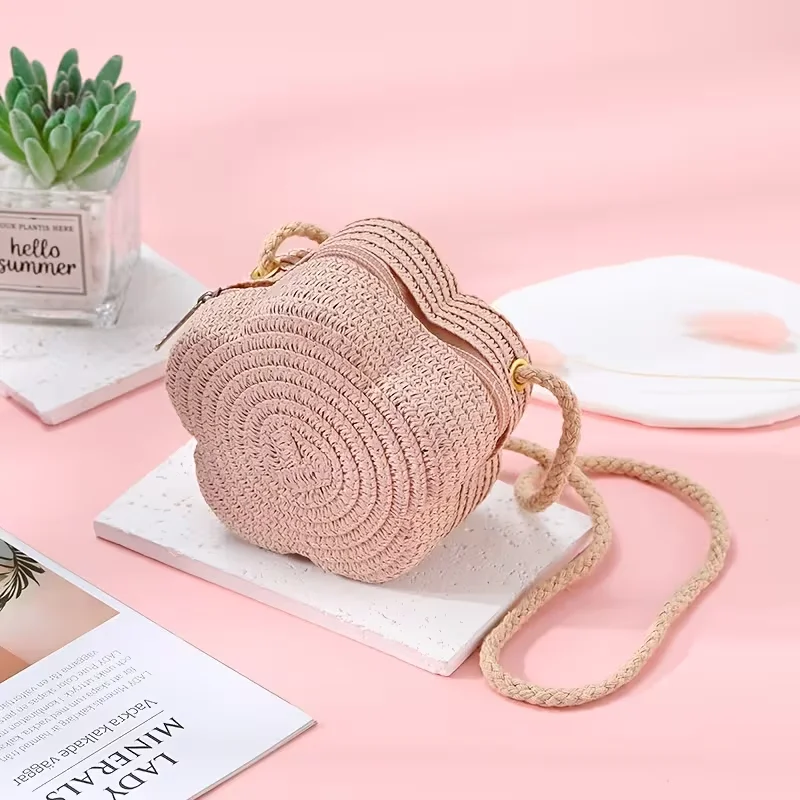 Cute Plum Blossom Handmade Straw Bag for Women Summer Crossbody Coin Storage Woven Bag