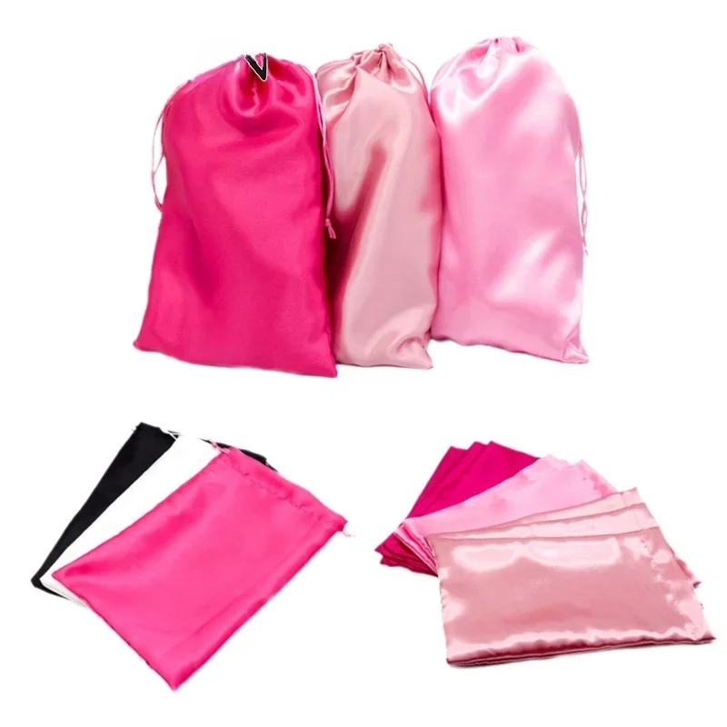 

Сумки для париков Сумки для наращивания волос с шнурком Мягкая шелковистая атласная сумка для париков Упаковка черного, розового, золотого цвета Упаковка для париков 35*25 см